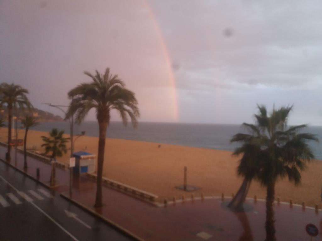 Piso Jover Alojamiento Para Mayores De 25 Anos !! Lloret de Mar Zewnętrze zdjęcie